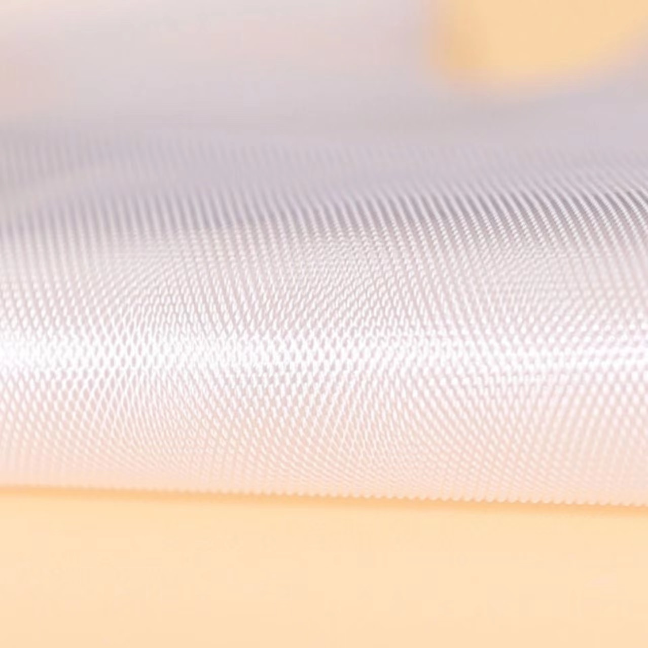 Pangkapaligiran at malambot na Off-white na TPE na guwantes (diamond pattern)